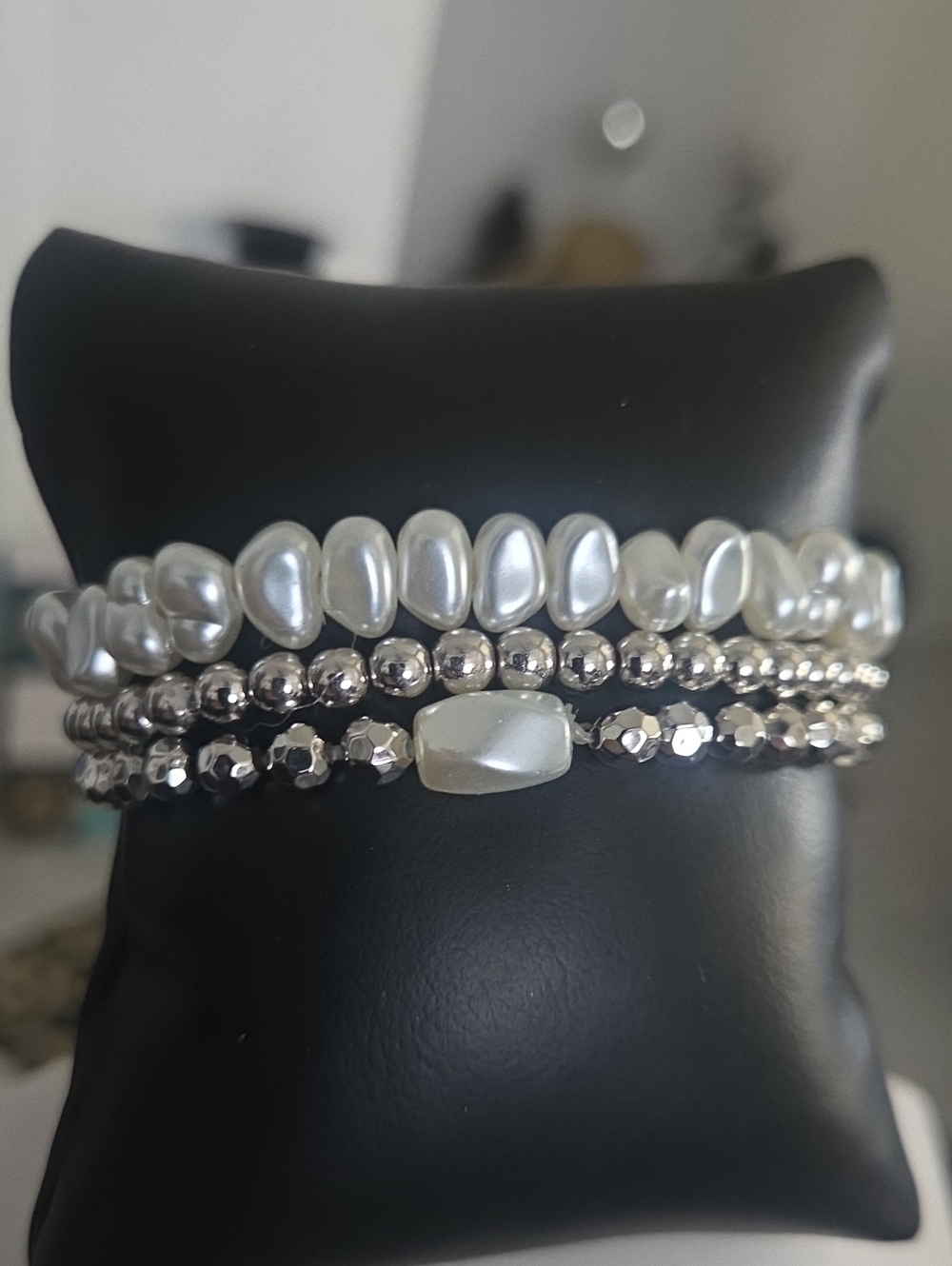 Paparazzi Effulgent Exchange White Bracelet NWT